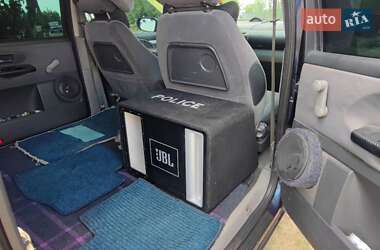 Мінівен Ford Galaxy 2000 в 