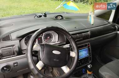 Мінівен Ford Galaxy 2000 в 
