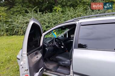 Мінівен Ford Galaxy 2000 в 