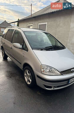 Мінівен Ford Galaxy 2000 в 