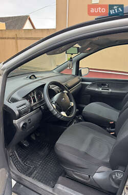Мінівен Ford Galaxy 2000 в 