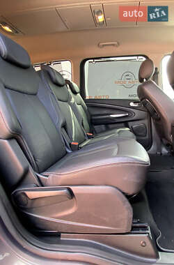 Минивэн Ford Galaxy 2013 в 