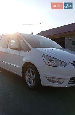 Минивэн Ford Galaxy 2014 в 