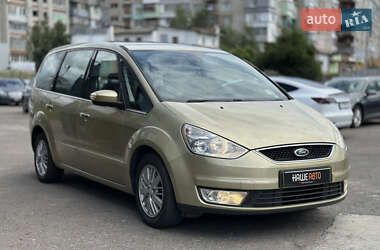 Минивэн Ford Galaxy 2006 в 