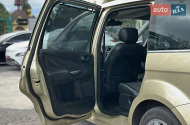 Минивэн Ford Galaxy 2006 в 
