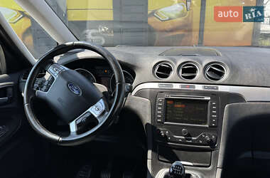Минивэн Ford Galaxy 2014 в 