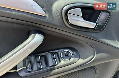 Минивэн Ford Galaxy 2014 в 