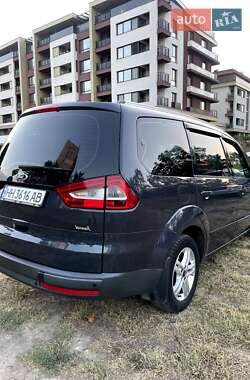 Минивэн Ford Galaxy 2013 в 