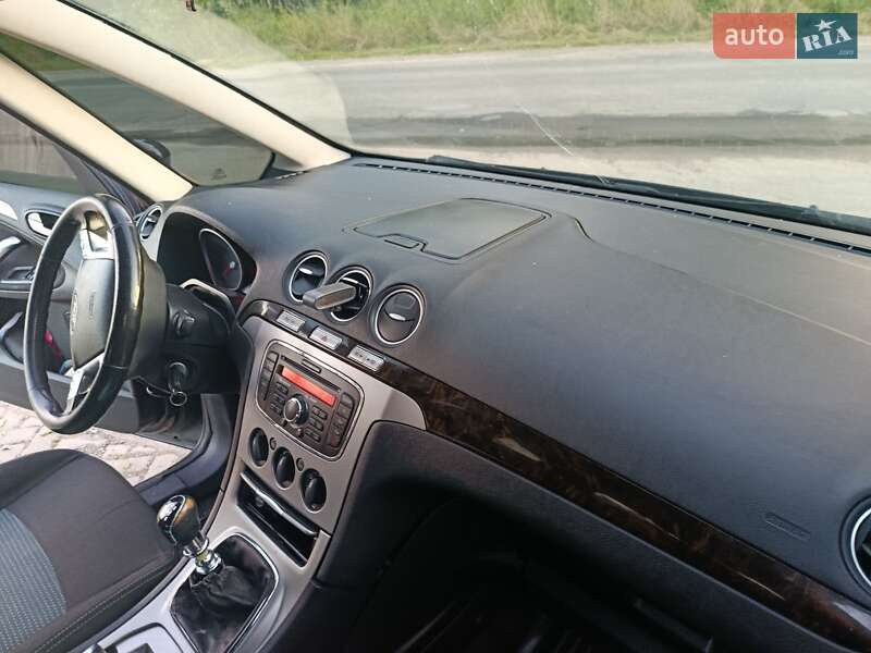 Минивэн Ford Galaxy 2011 в Самборе