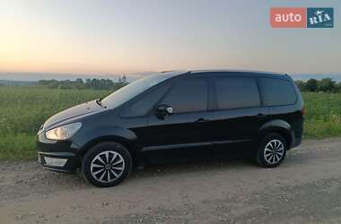 Минивэн Ford Galaxy 2011 в 