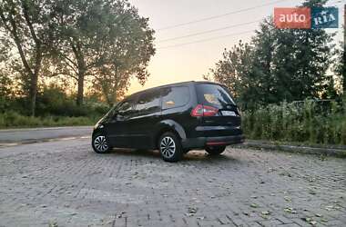 Минивэн Ford Galaxy 2011 в 