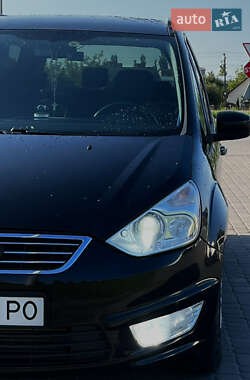Минивэн Ford Galaxy 2010 в 