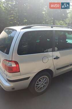 Минивэн Ford Galaxy 2003 в 