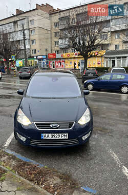 Минивэн Ford Galaxy 2013 в 