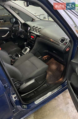 Минивэн Ford Galaxy 2013 в 