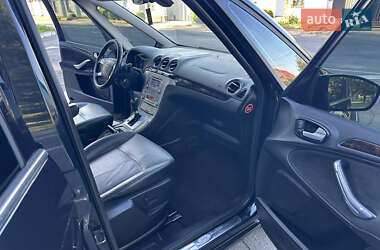Минивэн Ford Galaxy 2010 в 