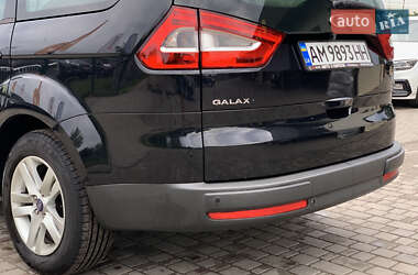 Минивэн Ford Galaxy 2010 в 