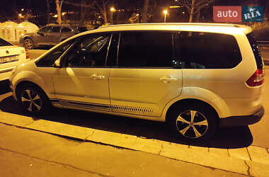 Минивэн Ford Galaxy 2010 в 