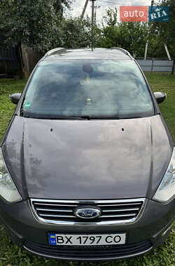 Минивэн Ford Galaxy 2011 в 