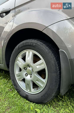 Минивэн Ford Galaxy 2011 в 