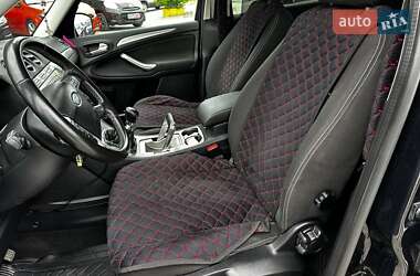 Минивэн Ford Galaxy 2010 в 