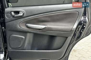 Минивэн Ford Galaxy 2010 в 