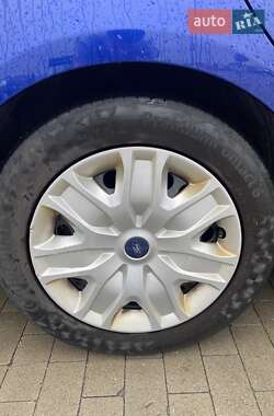 Мінівен Ford Galaxy 2015 в 