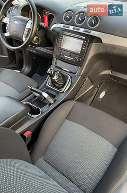 Минивэн Ford Galaxy 2014 в 