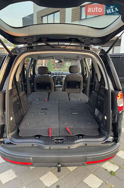 Минивэн Ford Galaxy 2014 в 