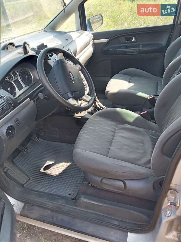 Мінівен Ford Galaxy 2002 в Краматорську
