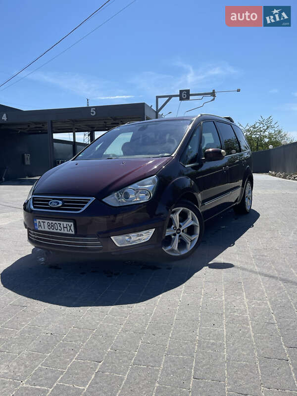 Минивэн Ford Galaxy 2010 в 