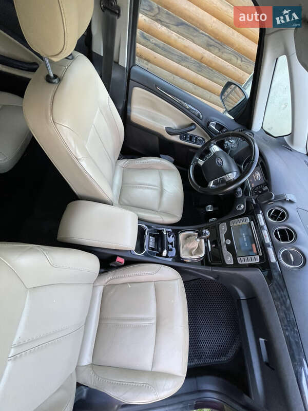 Минивэн Ford Galaxy 2010 в Долине фото 5 Минивэн Ford Galaxy 2010 в Долине