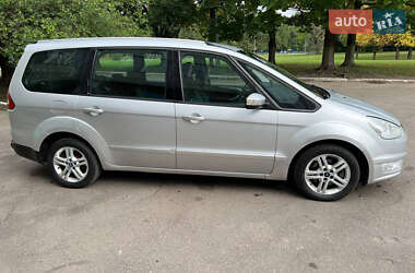 Минивэн Ford Galaxy 2013 в 