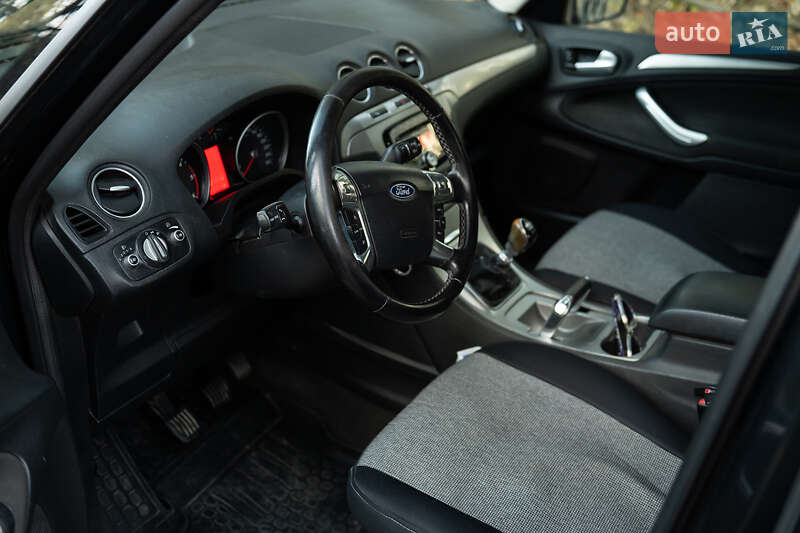 Минивэн Ford Galaxy 2011 в Ивано-Франковске фото 17 Минивэн Ford Galaxy 2011 в Ивано-Франковске