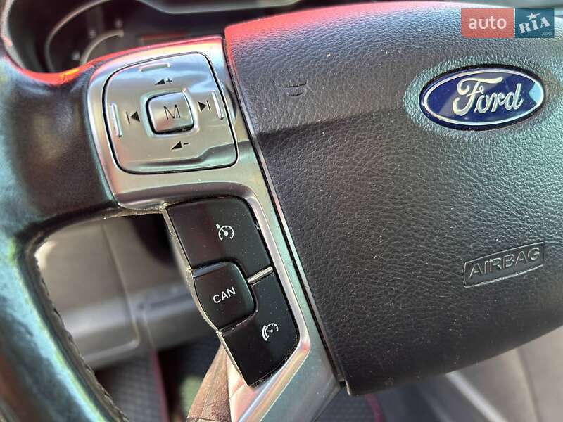 Мінівен Ford Galaxy 2014 в Києві