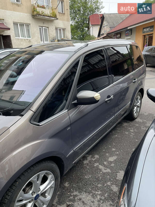 Мінівен Ford Galaxy 2011 в Іршаві