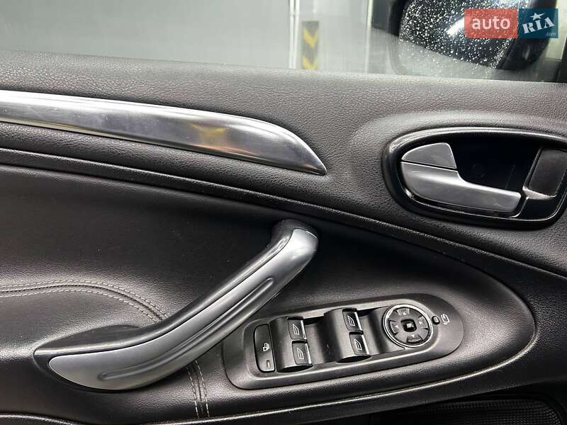 Минивэн Ford Galaxy 2014 в Черновцах