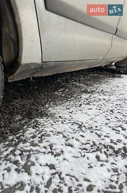 Минивэн Ford Galaxy 2004 в Ратным