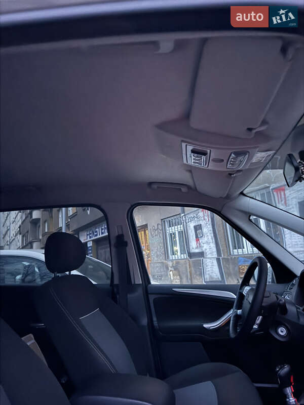 Минивэн Ford Galaxy 2010 в Ивано-Франковске фото 5 Минивэн Ford Galaxy 2010 в Ивано-Франковске