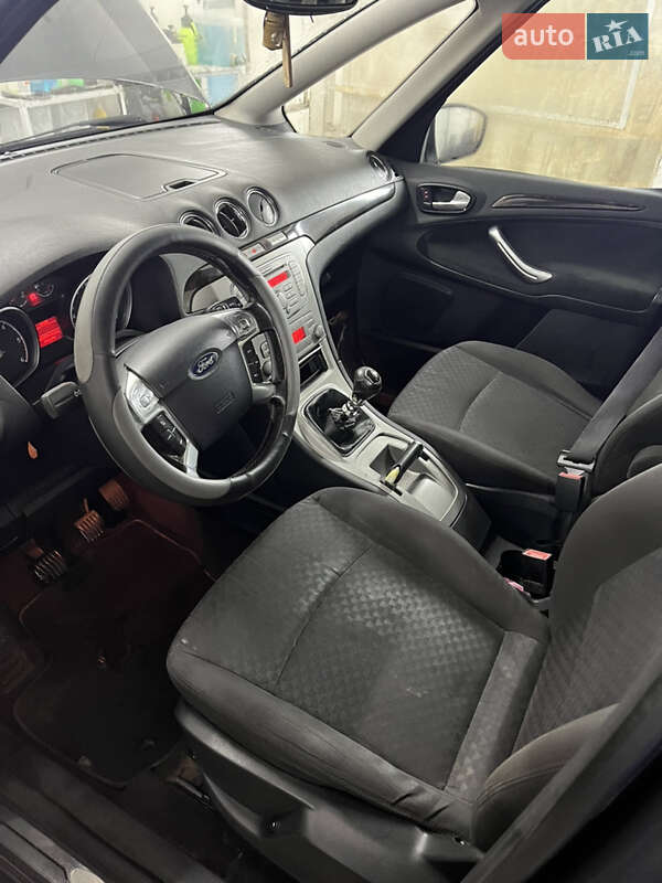 Мінівен Ford Galaxy 2007 в Борисполі