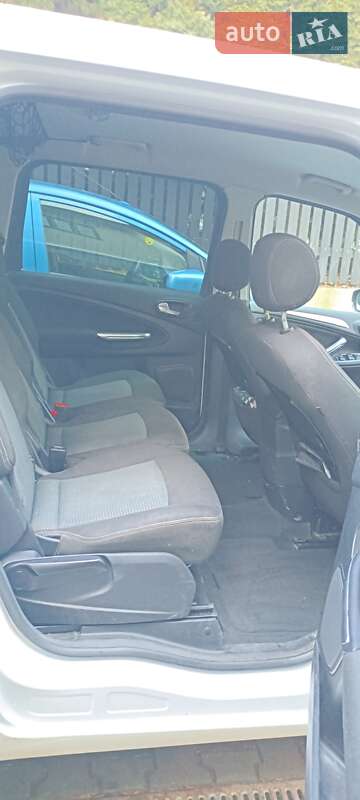 Минивэн Ford Galaxy 2011 в Путивле фото 18 Минивэн Ford Galaxy 2011 в Путивле