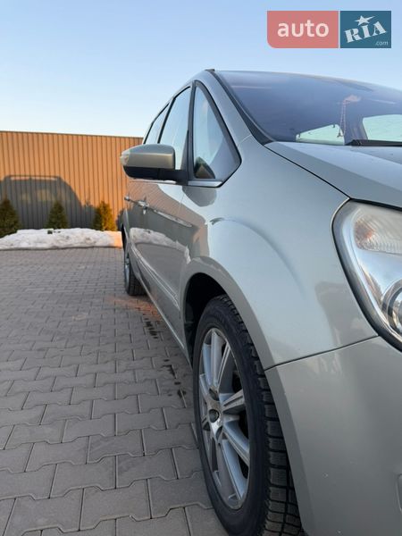 Минивэн Ford Galaxy 2008 в Черновцах