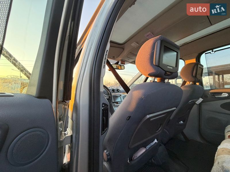 Минивэн Ford Galaxy 2008 в Черновцах