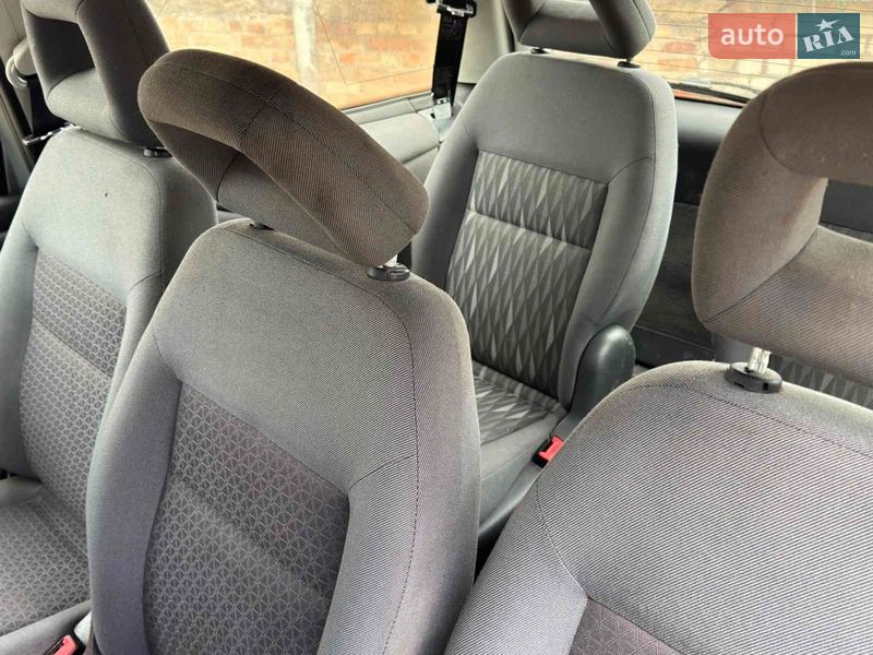 Мінівен Ford Galaxy 2006 в Кропивницькому