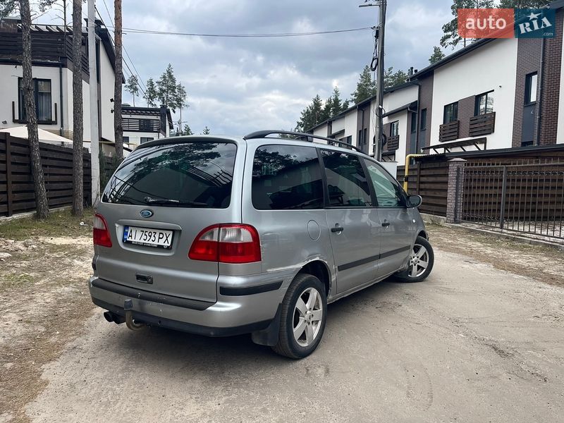 Мінівен Ford Galaxy 2002 в Києві