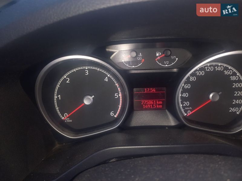 Минивэн Ford Galaxy 2007 в Выгоде