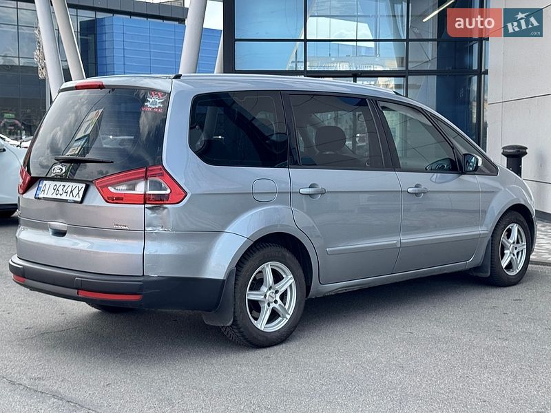 Мінівен Ford Galaxy 2011 в Києві