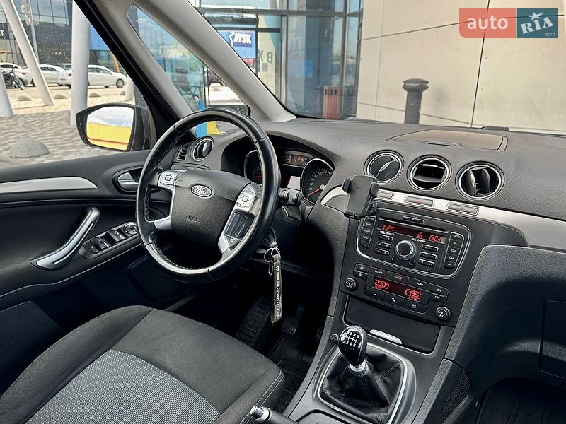 Мінівен Ford Galaxy 2011 в Києві