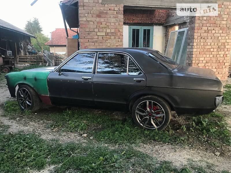 Седан Ford Granada 1976 в Коломые