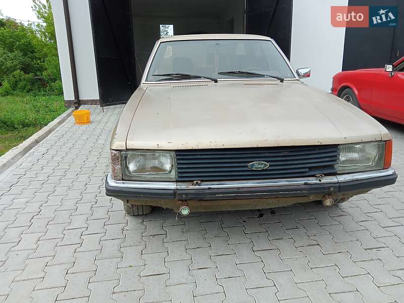 Седан Ford Granada 1979 в Дубно